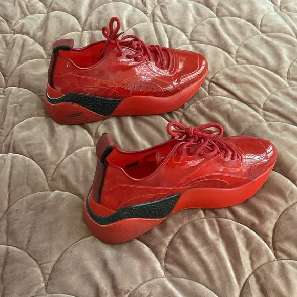 Stella McCartney Vibrant Red Glossy Sneakers - Picture 3 of 7